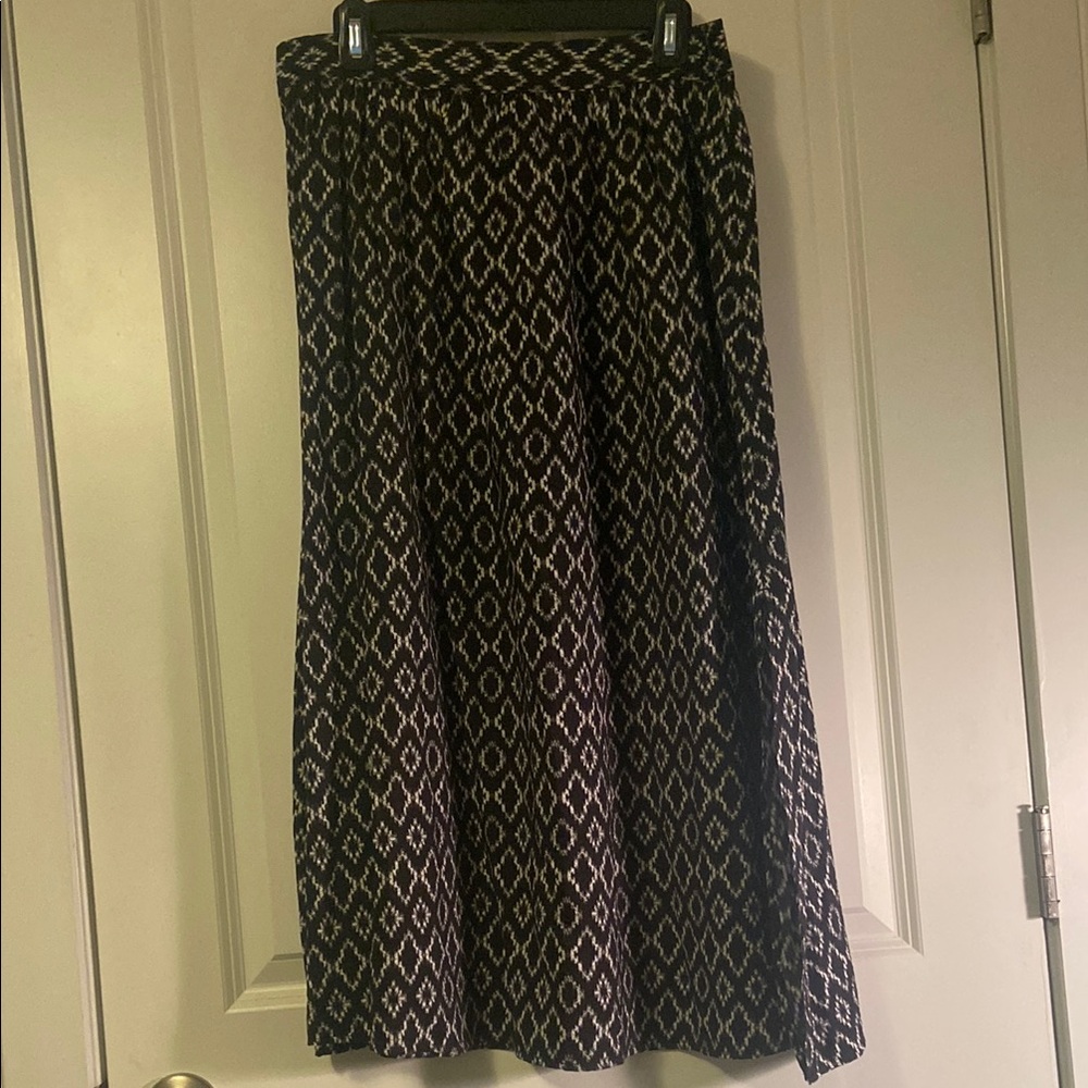 Banana Republic Black and White Midi A-Line Skirt